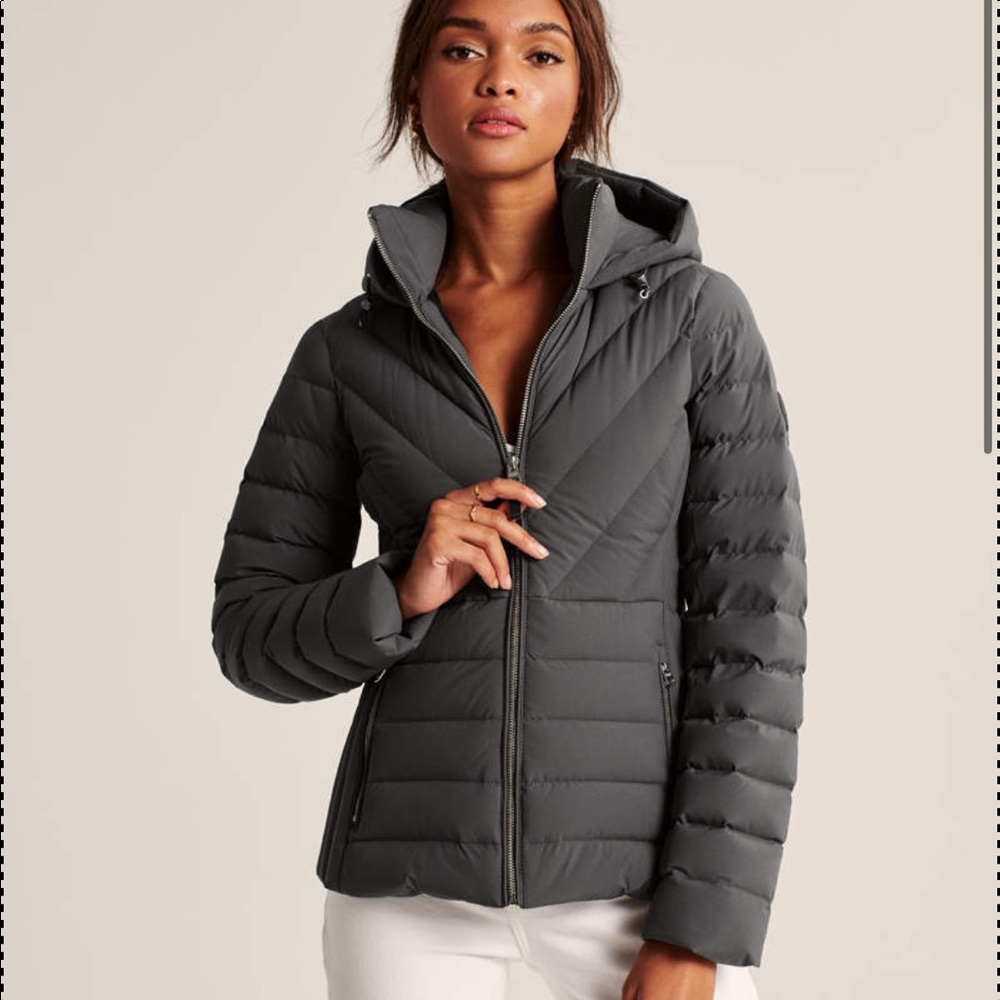 Brand new Abercrombie and Fitch puffer coat